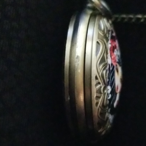 LAST 1🆕️Corpse bride antique bronze chain watch - Picture 5 of 6